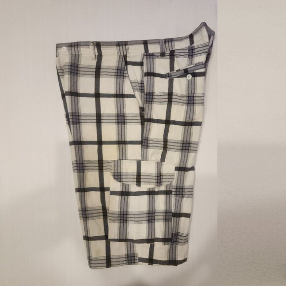Beyond The Limit Men's long Cargo shorts in size 40 - Picture 1 of 11
